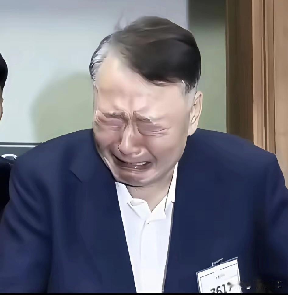 得势时得意忘形，骄横倨傲，不可一世；失势时幡然醒悟，悔不当初，方知世事无常。
—