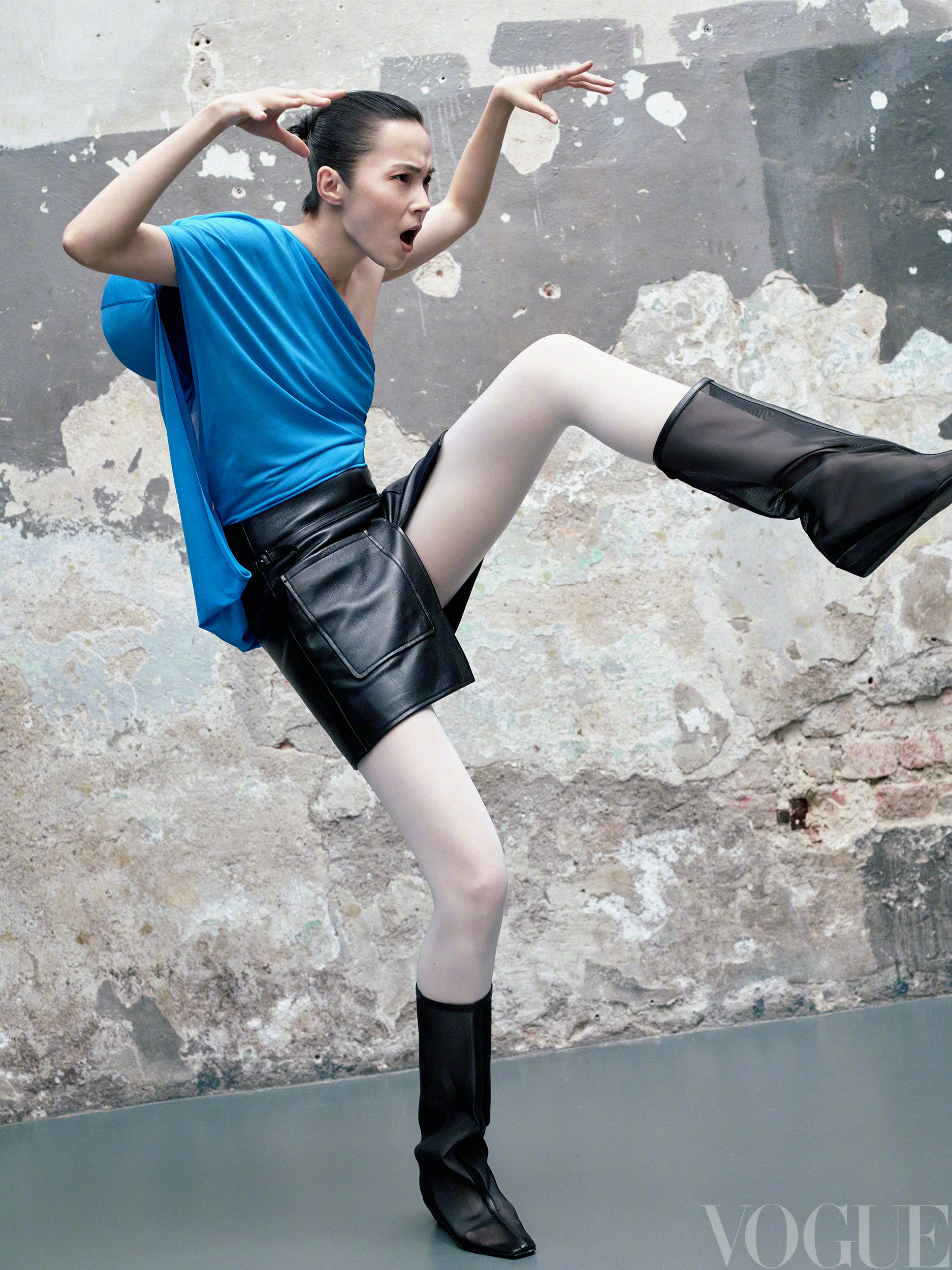 雎晓雯超模届最权威的妈咪雎晓雯不愧是超模届最权威的妈咪！VOGUE大片里切换N种