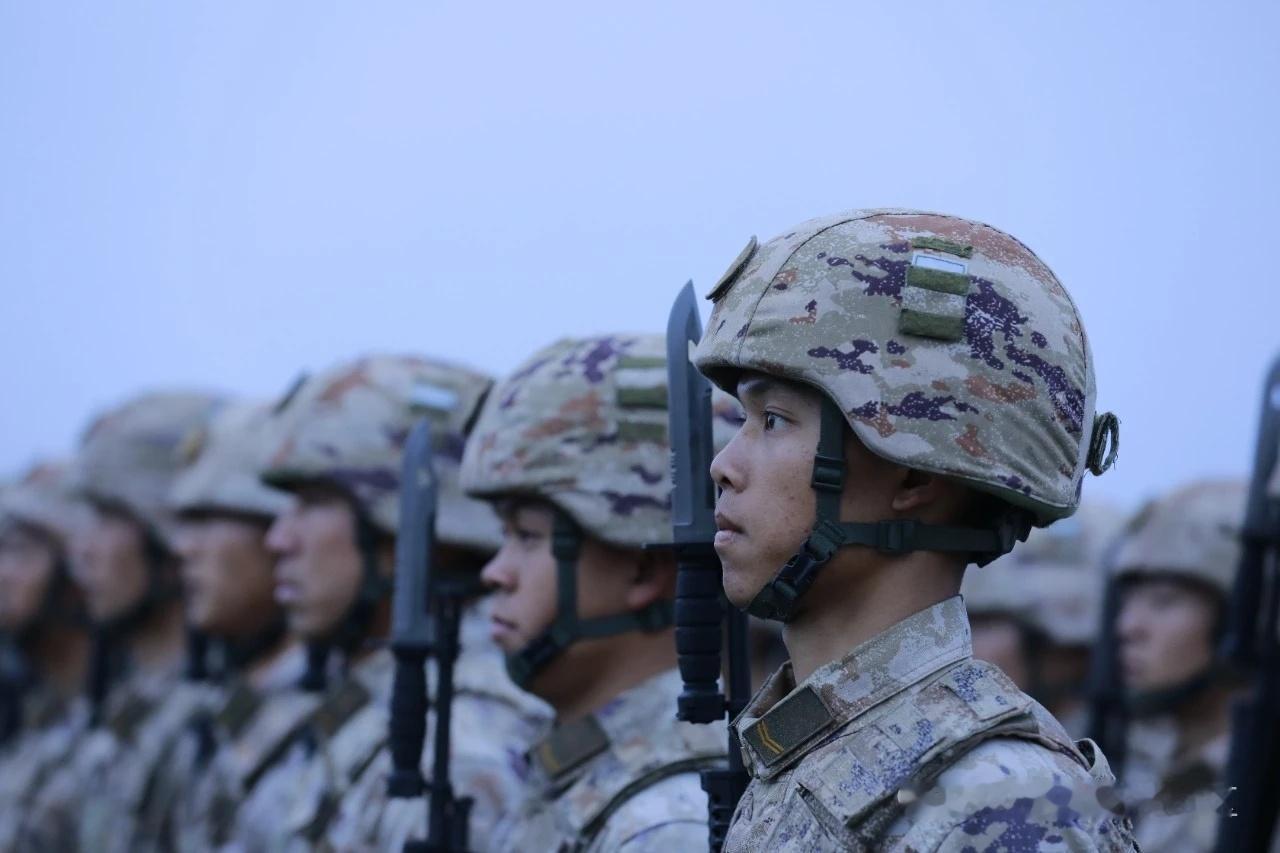 西藏军区某边防团以一场群众性比武竞赛开启新年度军事训练战幕（西部战区） 