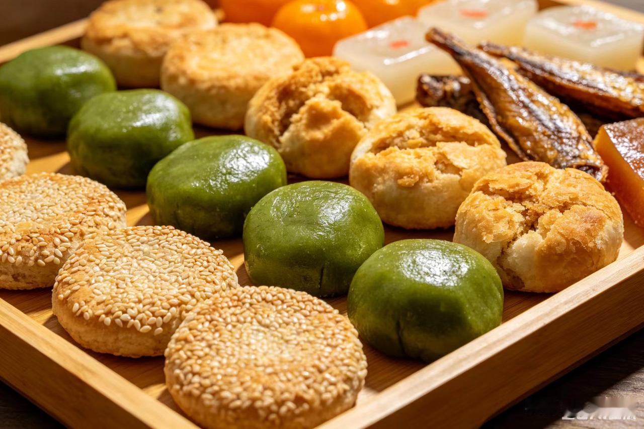 （原创）同里小记·谷香村
大概是为了配合旅游，临时弄了美食街，路过，被人喊了一声