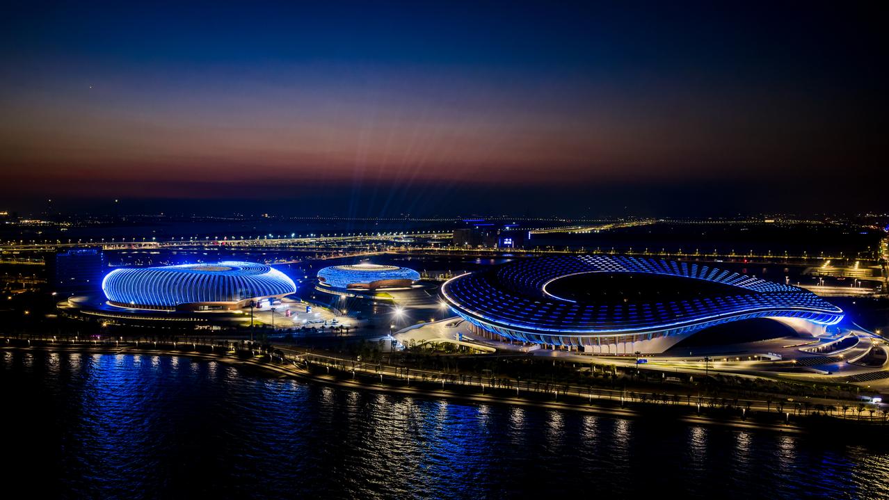 “大湾区法拉境”登场！启境GT7用硬科技重新定义豪华猎装
见证启境GT7完成全球