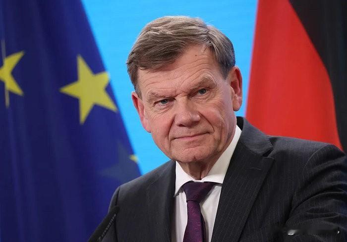 德国外长瓦德富尔表示，将在冬季来临前向乌克兰增拨4000万欧元人道主义援助款。这