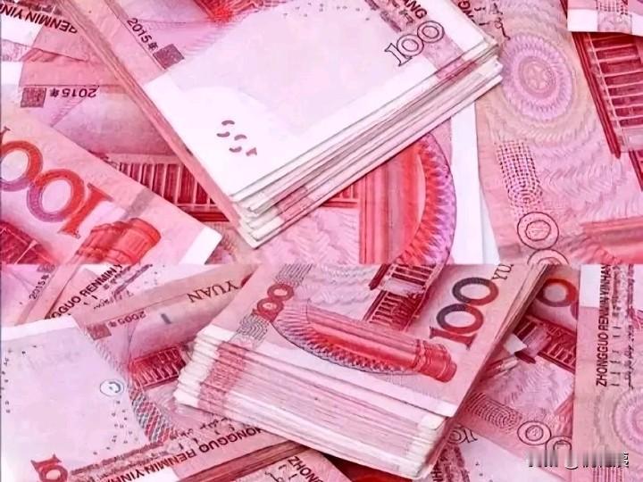 这大姐的生活习惯太奇葩了，好多人都想不明白！

我们小区一个大姐，姐是个高级教师