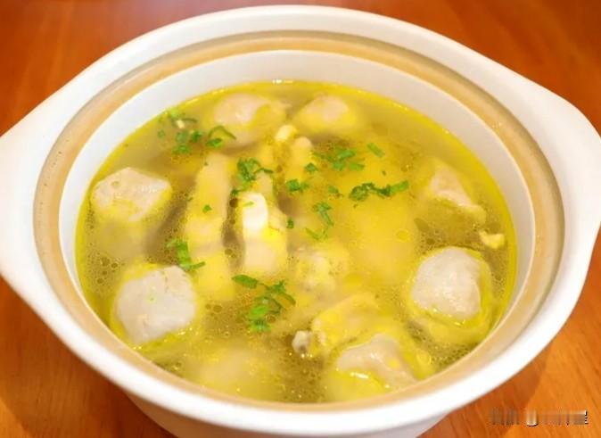 （原创）芦墟记忆·水面筋笃老母鸡汤
在芦墟待过八年多，九年不到。
小学时转学过去