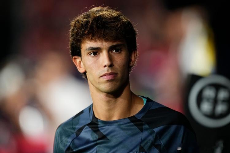 菲利克斯今天回到马竞参加训练。但他并未与球队进行合练，而是在体能教练的指导下进行