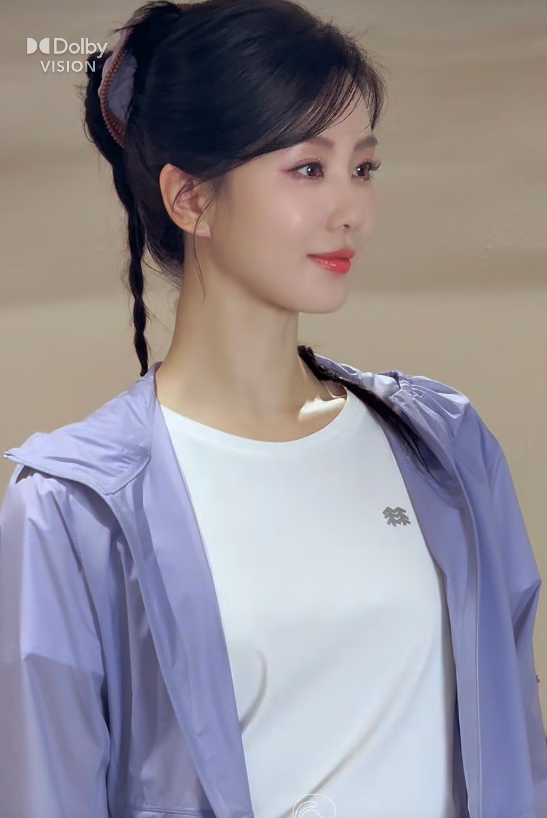 刘诗诗的眼里有星光[羞嗒嗒]真是好干净明媚的双眸[哇]今天发型妆容造型都完美❗❗