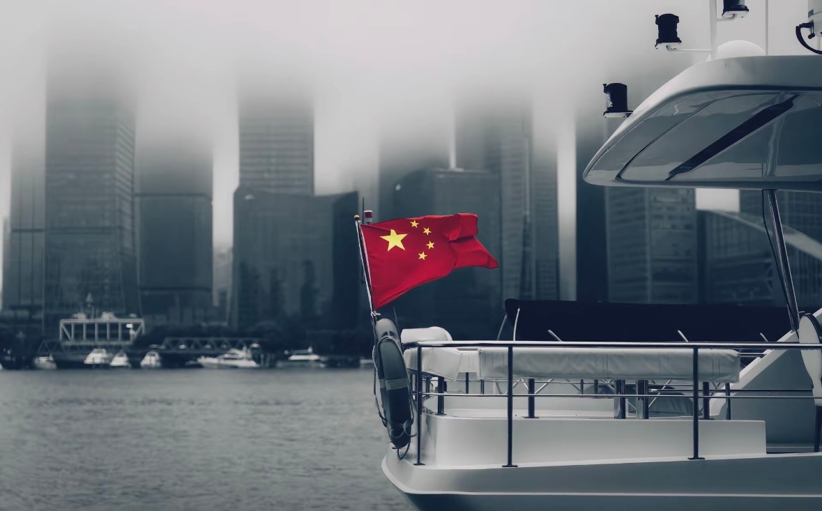 一组魔幻与生命力并存的明信片张摄定期分享ing*张凌赫 *张凌赫白玉兰青年推广大