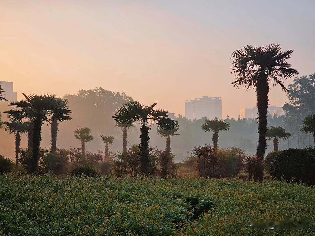 【小对联】
上：……？
下：江山。