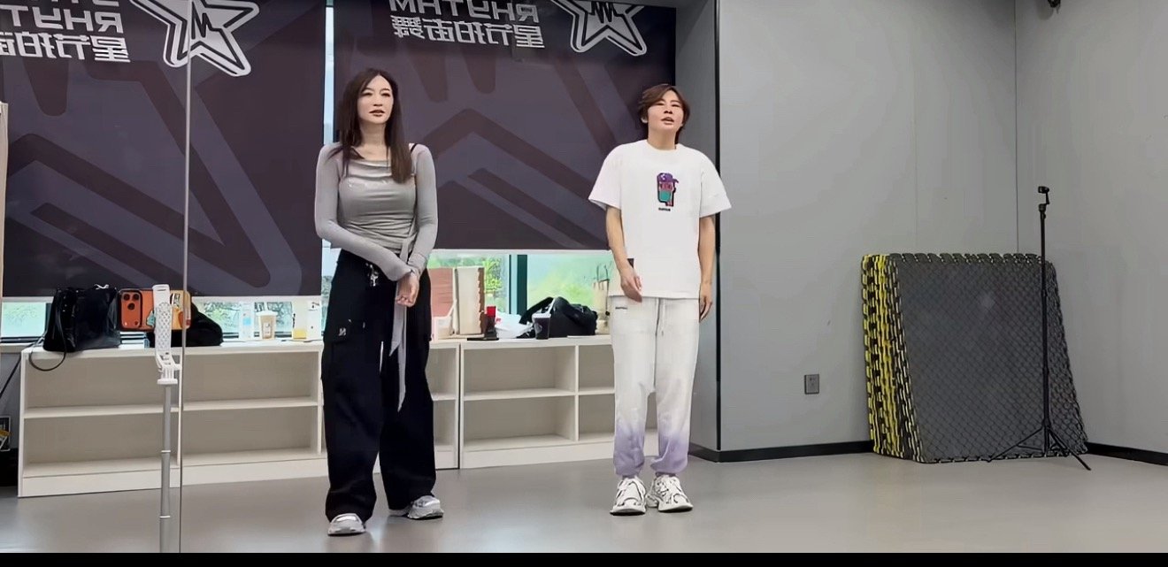 王濛教李小冉普通disco王濛教李小冉普通disco这段儿也太有趣了，不知道的以