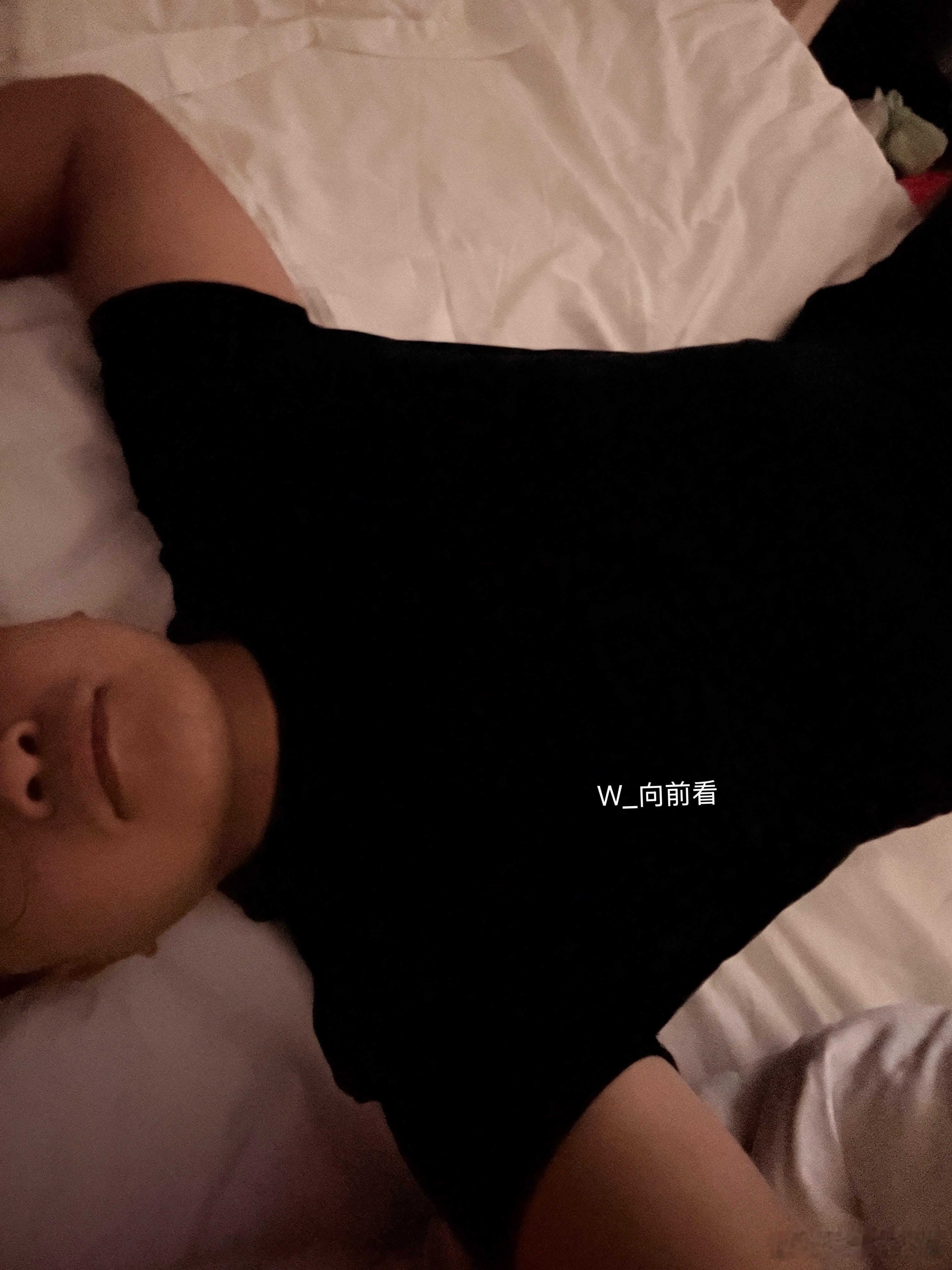 本来是想着休息一会，结果一睡就睡了两个多小时，睡到现在！继续觅食去！我的日常pl