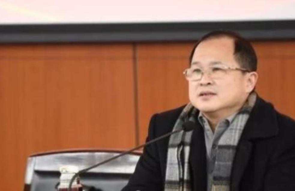 “中美关系恶化错不在美国，责任在中国！”2023年，上海教授胡伟曾说出这样的话，