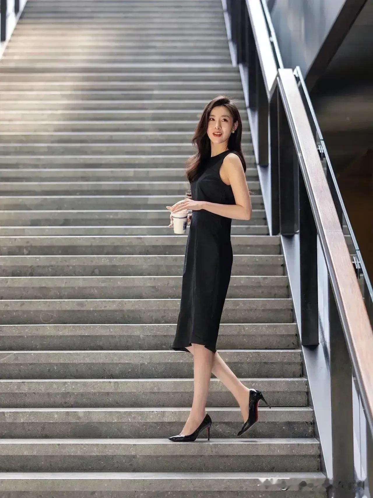 #女人为什么要经济独立？#

经济独立赋予女性掌控自己命运的能力，不再依赖他人，