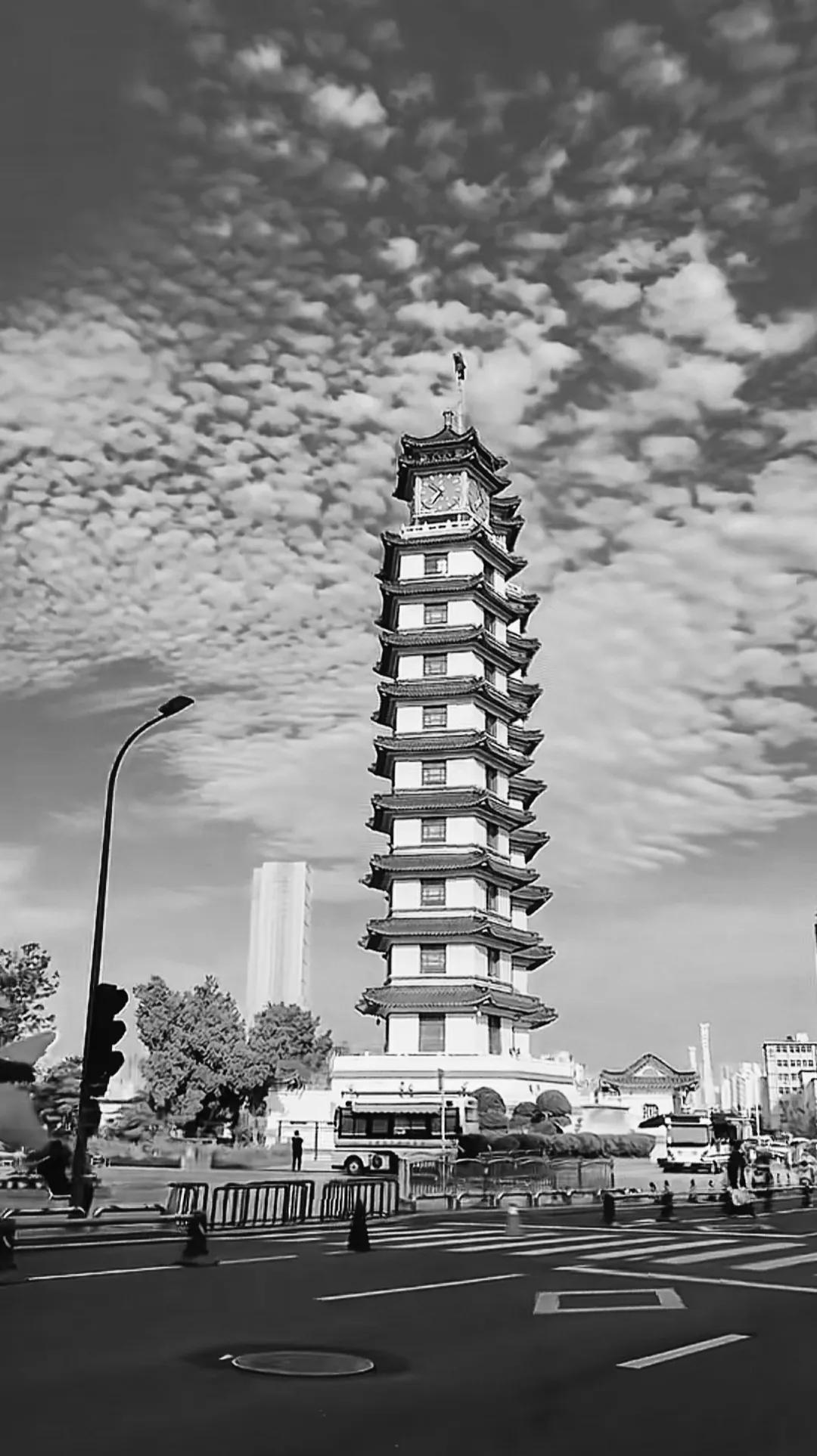 今天是2025年7月20日，是个所有郑州人都深有感触的特殊日子，那刻骨铭心的痛，