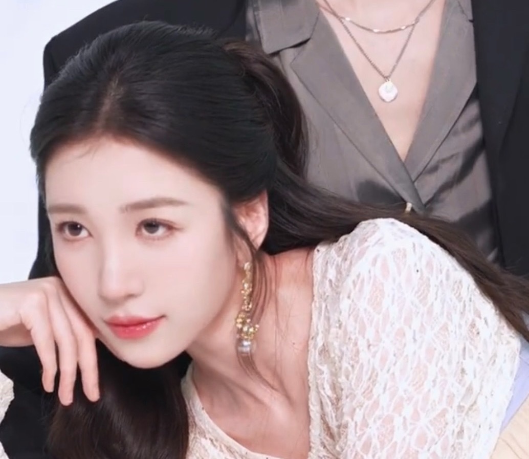 王格格啊啊 wgg向全世界安利王格格 你是无意来的风，明亮了我整个天空
