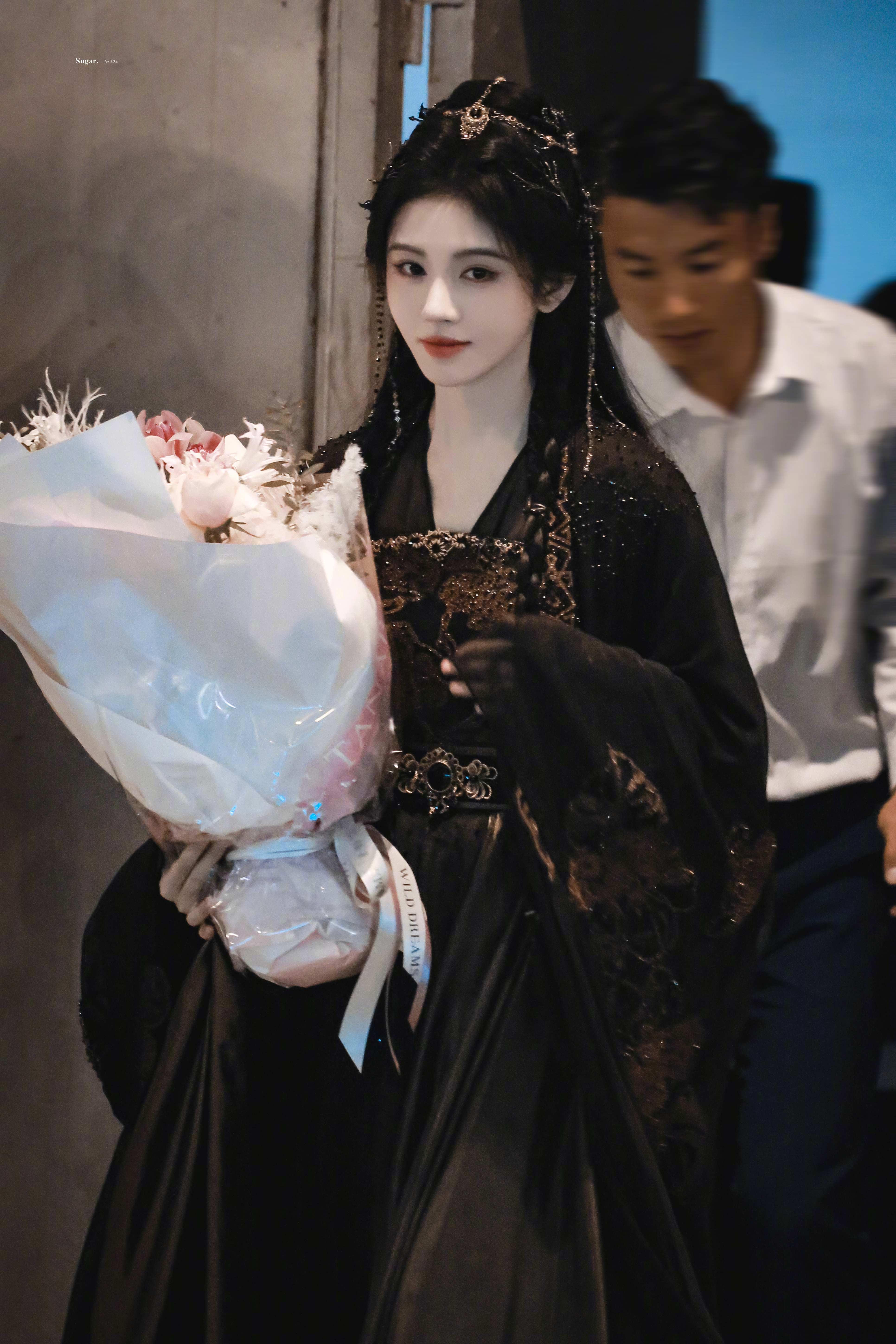 鞠婧祎 ✘ 月鳞绮纪丨露芜衣你美🥺 