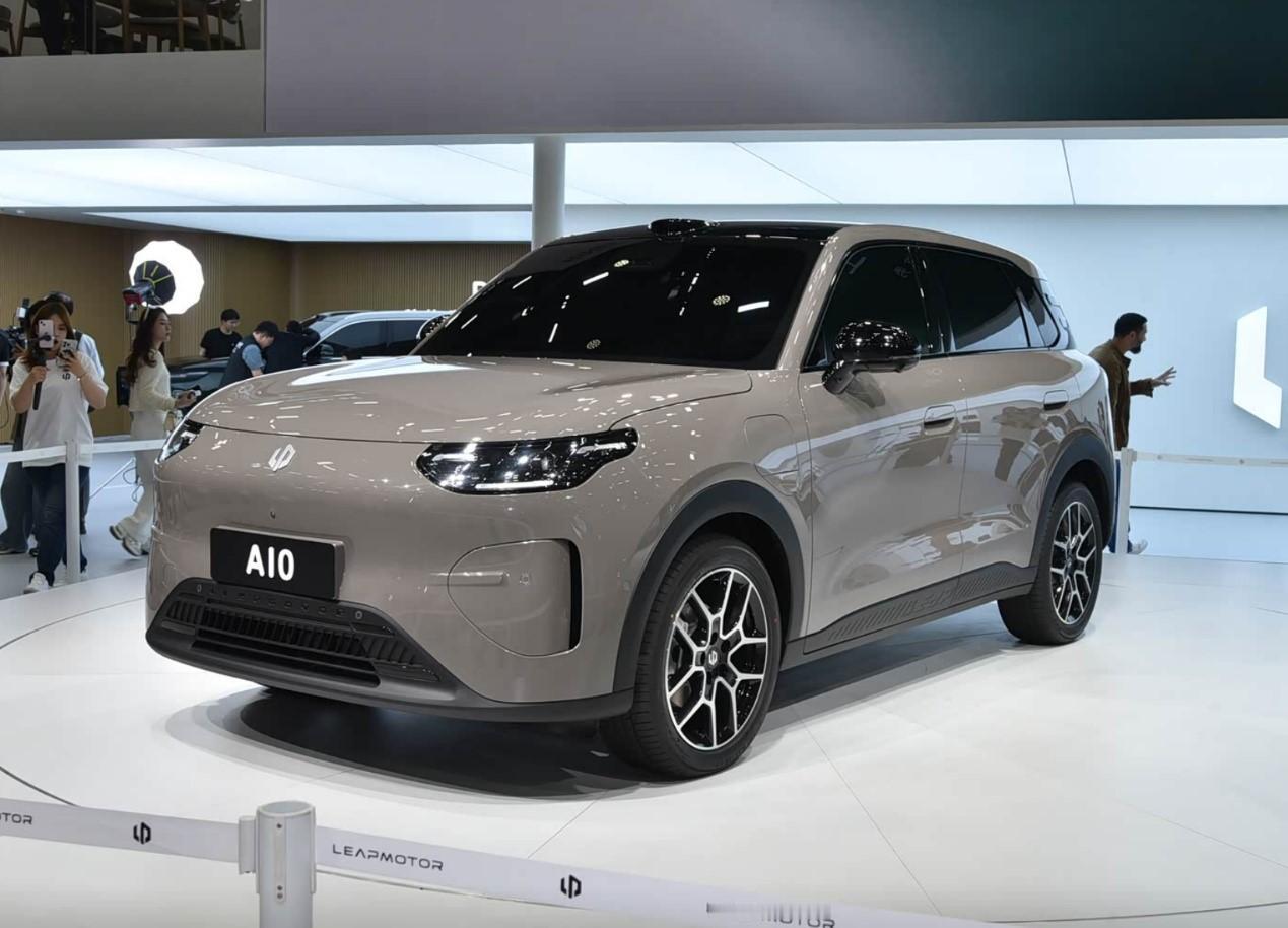 10万级SUV别着急买，除了元UP还有更好的选择。

现在10万价位的纯电SUV