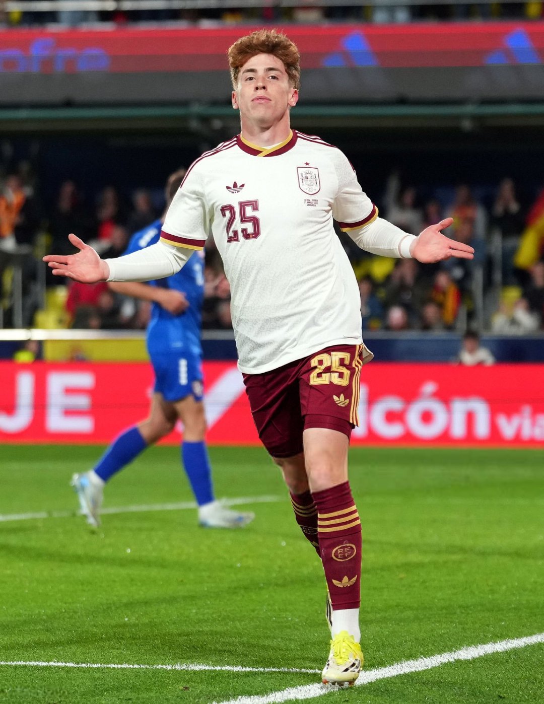 【记者Matteo Moretto】维克托·穆尼奥斯 将签约 Niagara S