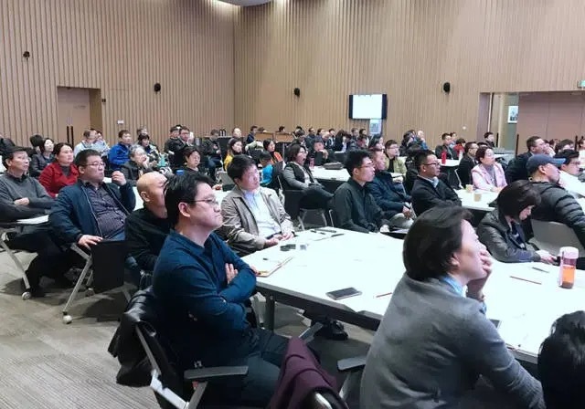 【5条炒股铁律，10年后看依旧不过时！】老股民都知道，股市不是靠“热情”挣钱，而
