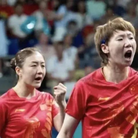 中国女团3:0日本女团！我发现了2个很有意思的现象1、陈梦在质疑声中跻身女子历史