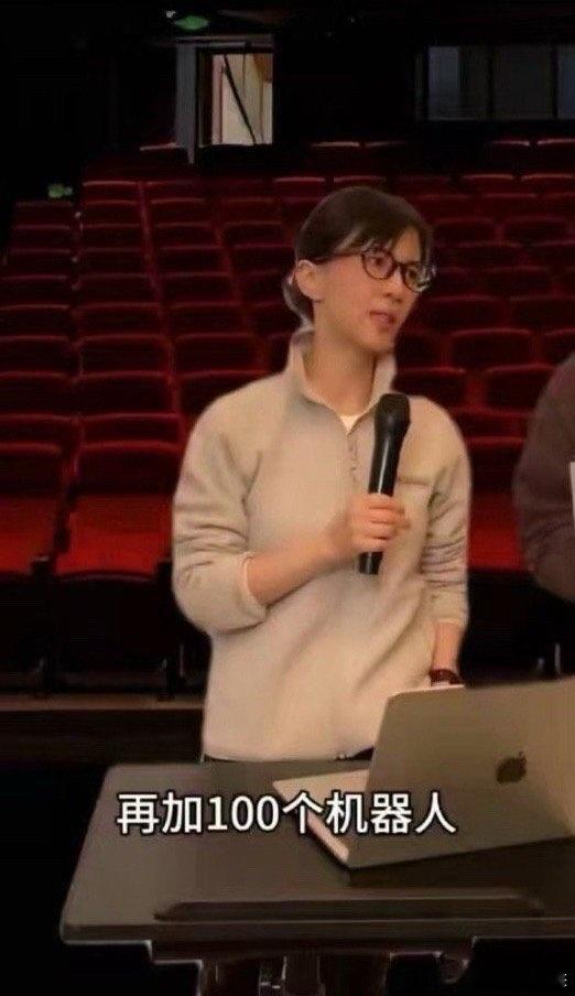 她下架的视频在哪里能看？papi酱你要的一百个机器人来了