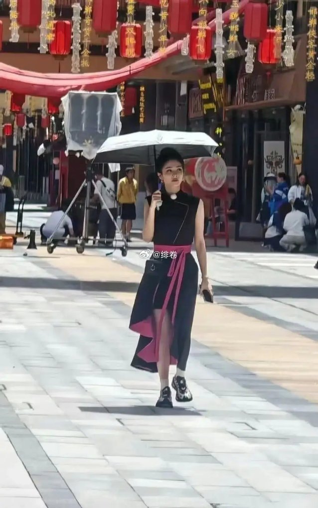 和跑男其他人相比 白鹿真的好有明星架子