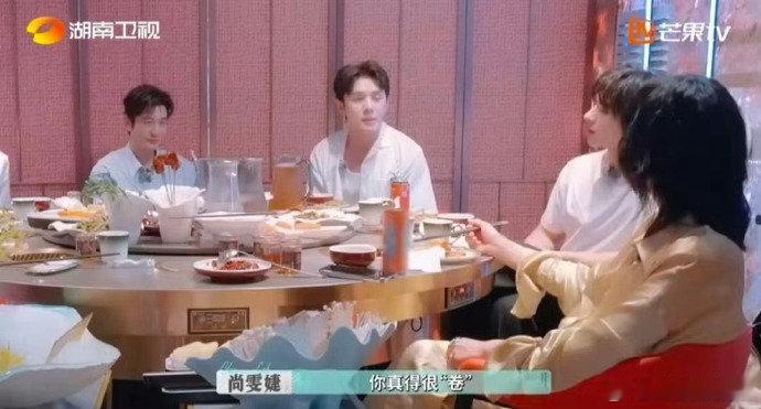 李佳琦[超话]李佳琦承认自己很内耗救命！李佳琦面对内耗超坦诚，能认知到要调整，还