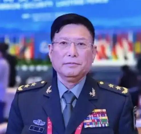 解放军中将谈台湾统一时，给了一个明确的答案：有可能解决台湾问题，让我们拭目以待！