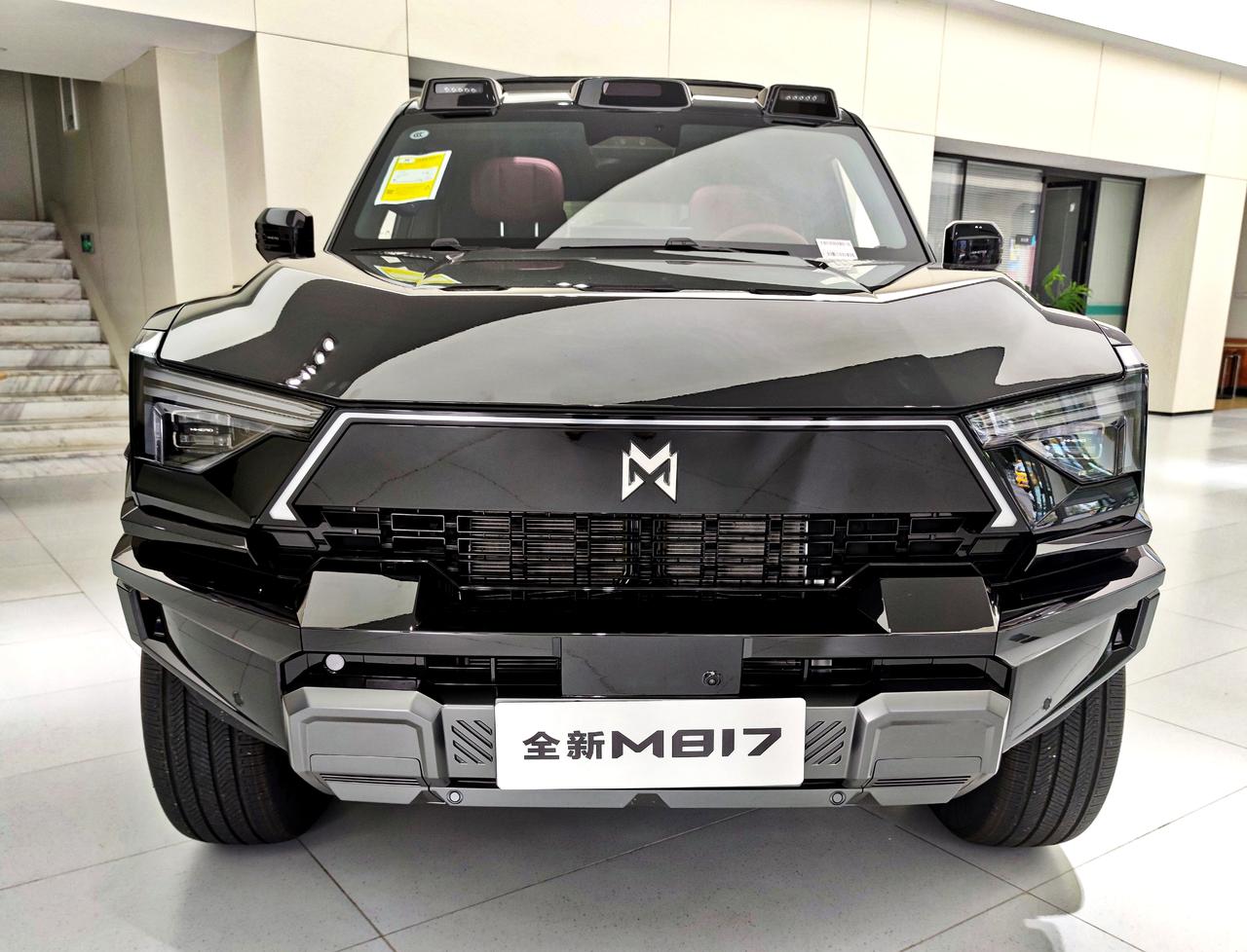 豪华家用插混《猛士M817》
   东风猛士军工插混硬派大型SUV，全新猛士M8
