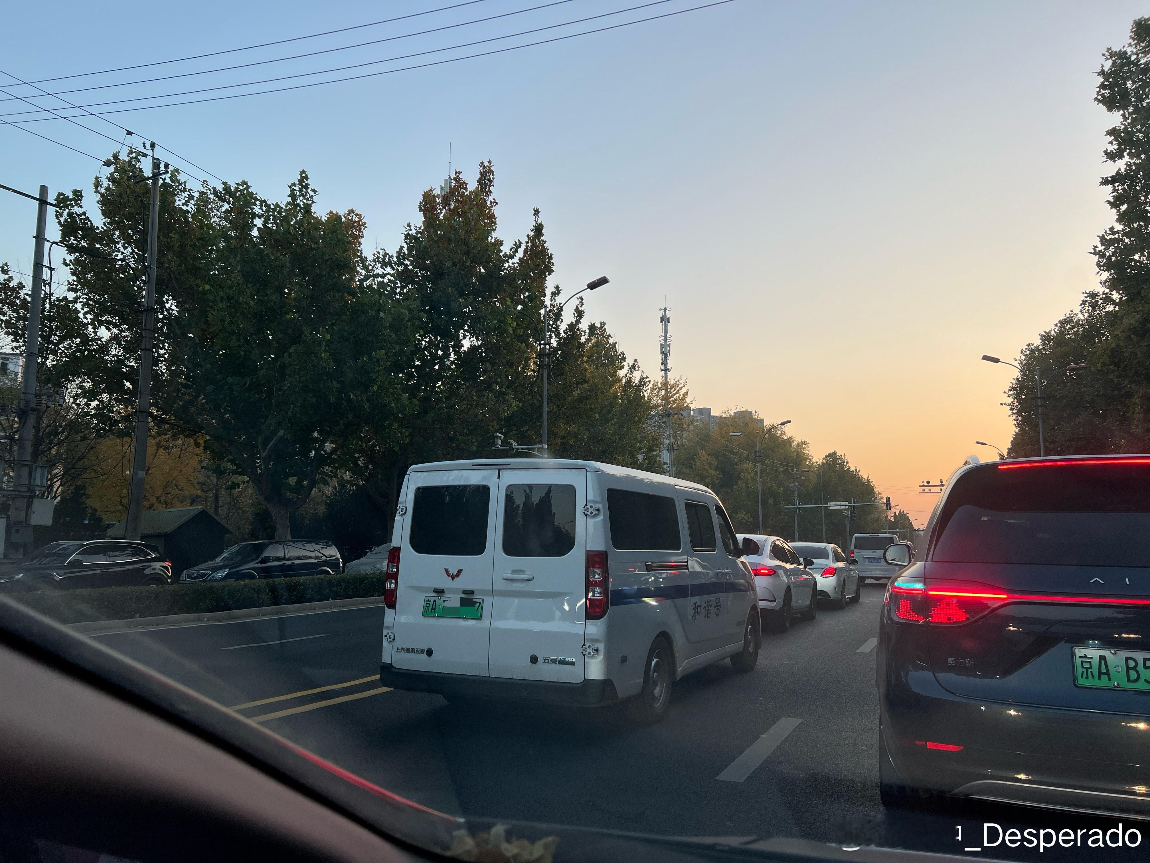 算是个非常抽象的五菱扬光车主。 