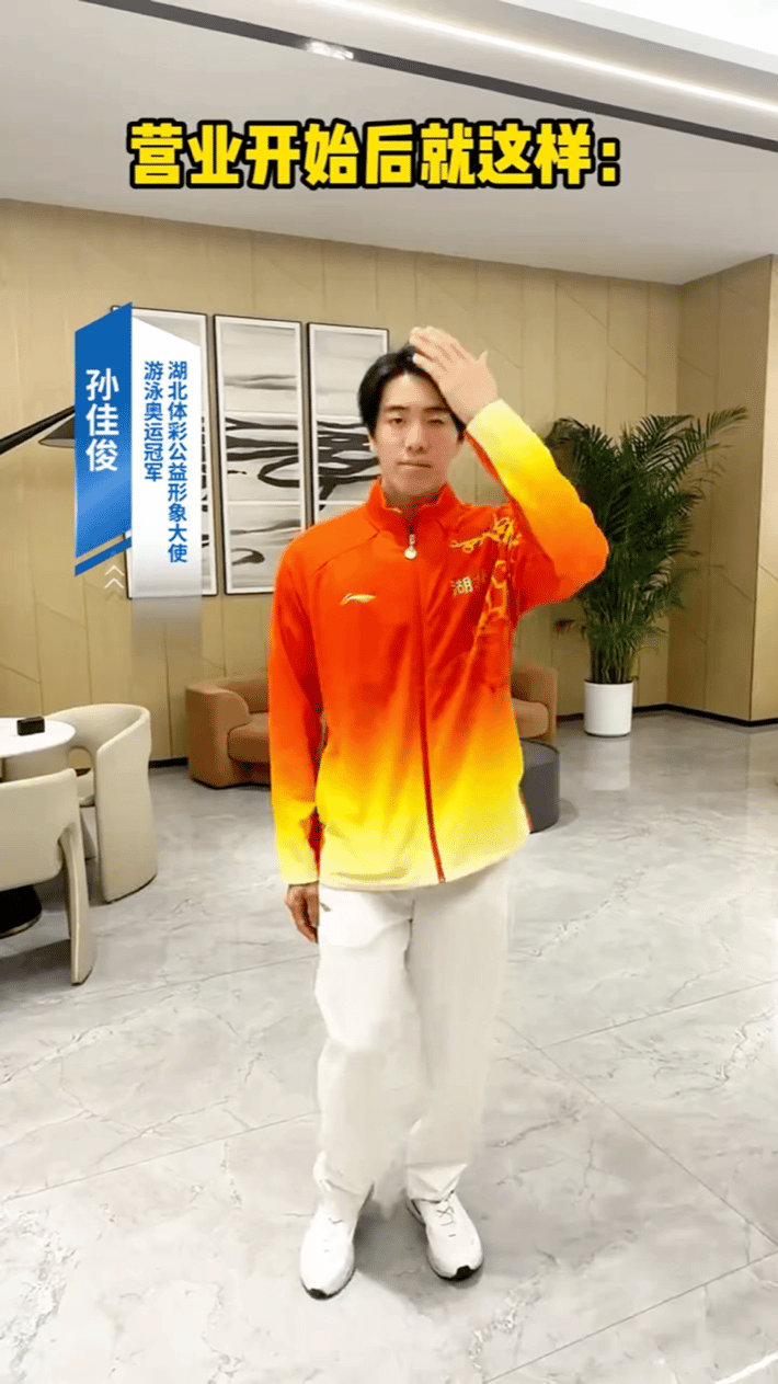 小狗装酷☝🏻☝🏻 