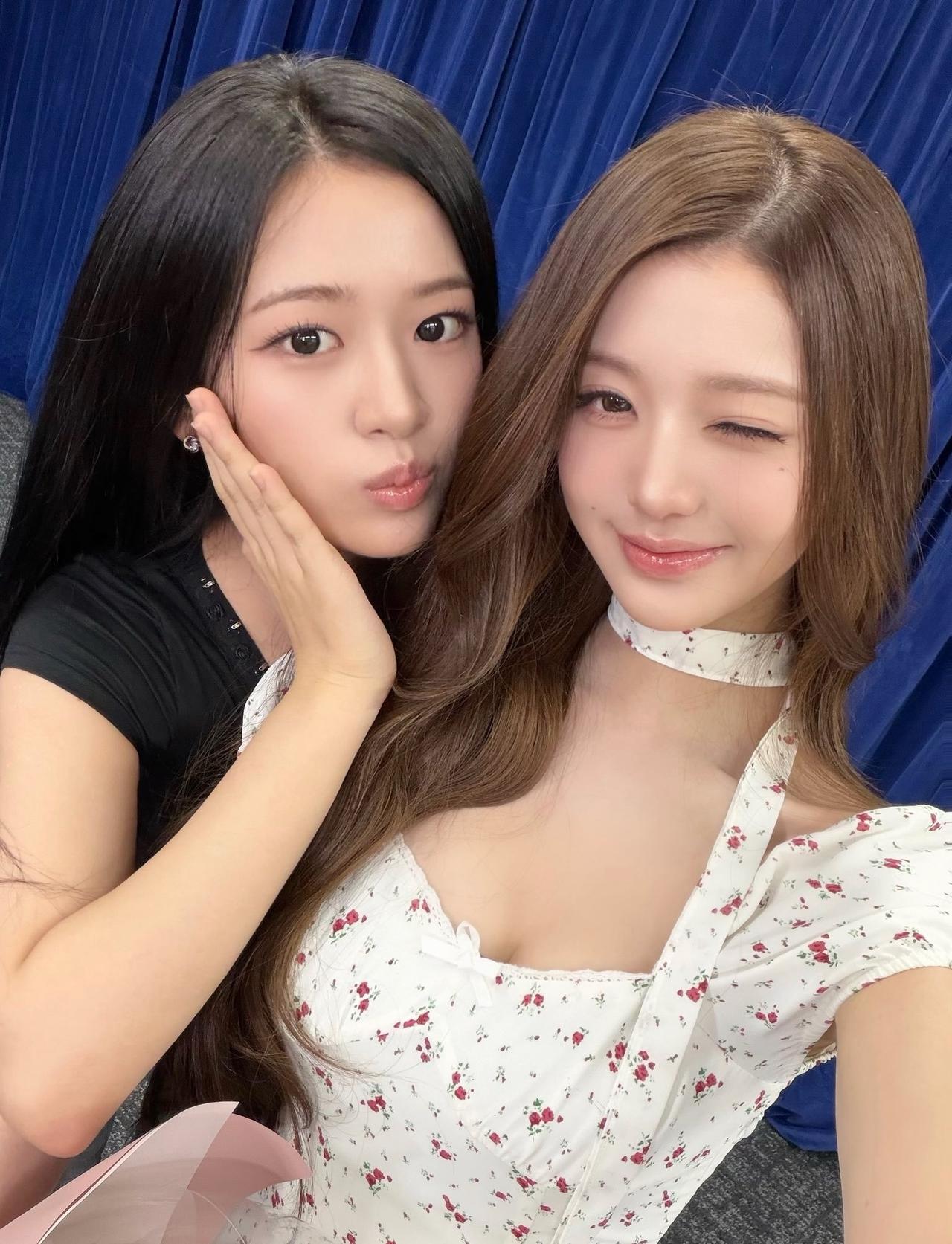 🐰官推更新
小可爱宥真酱 生日快乐🤍💕 今天一定要过得最最幸福哦☺️🩷?