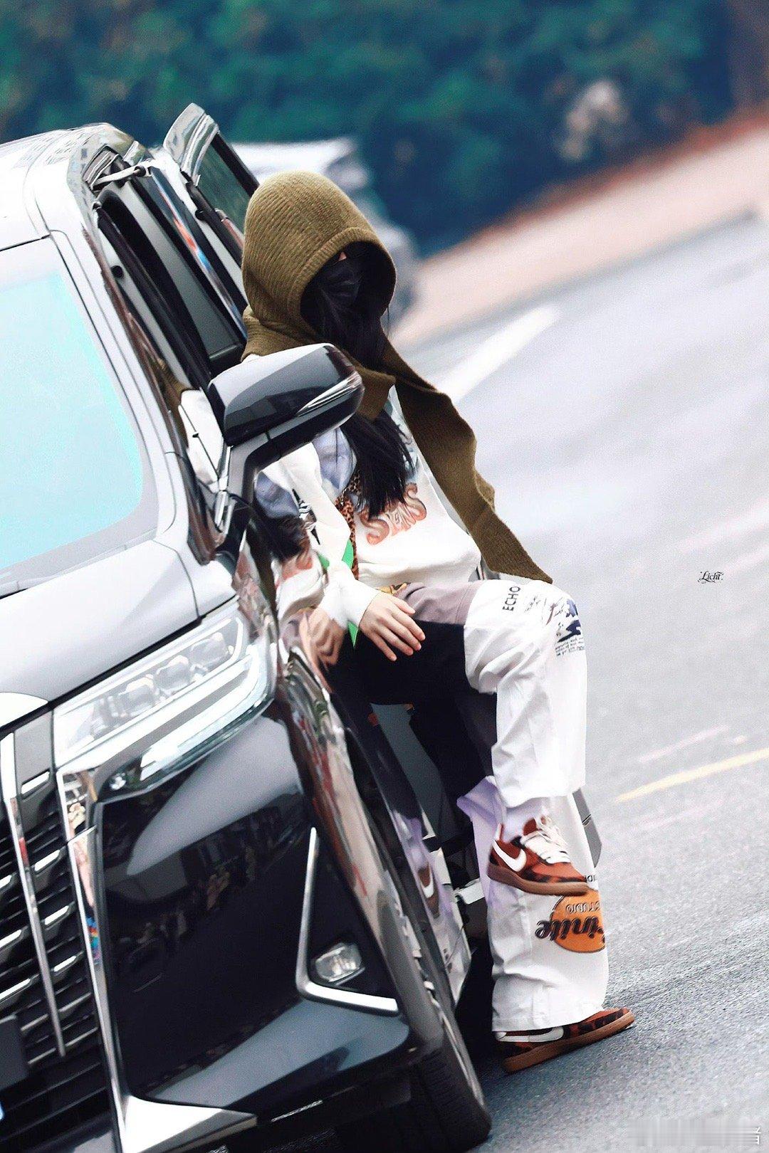 虞书欣﻿《云初令》今日饭拍，好喜欢这套，好萌