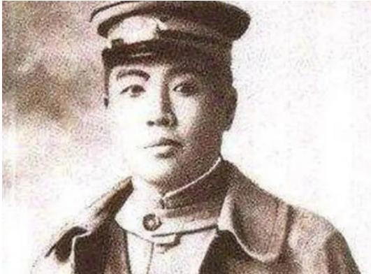 1925年，郭松龄发动兵变，特意给张作霖留了个棺材。棺材打开时，张作霖惊恐万分，