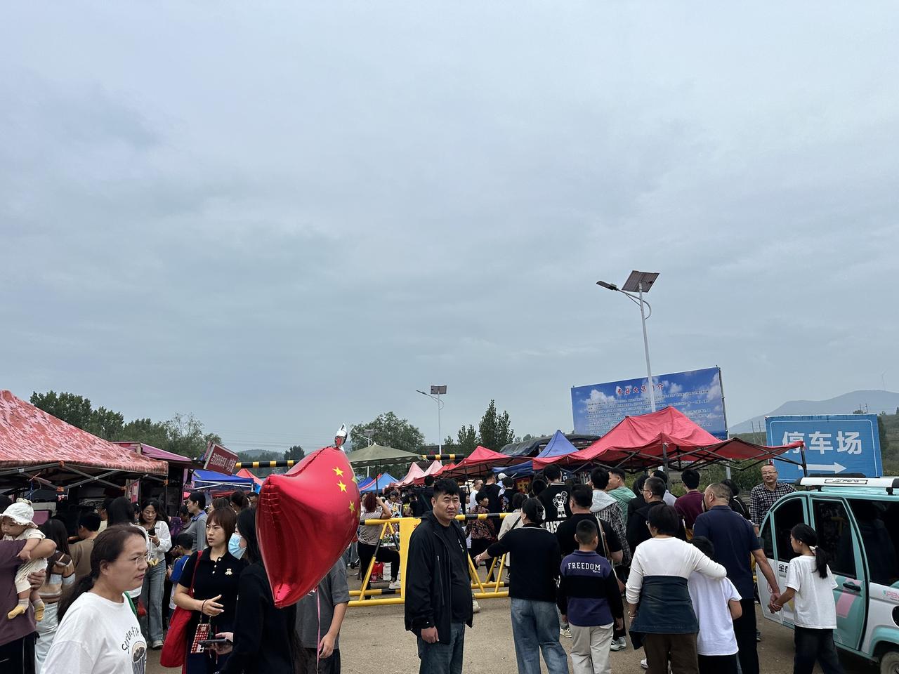 临沂费县大集，照片拍不出来烟火气~去了趟费县大集，人好多，照片拍不出来，现场烟火