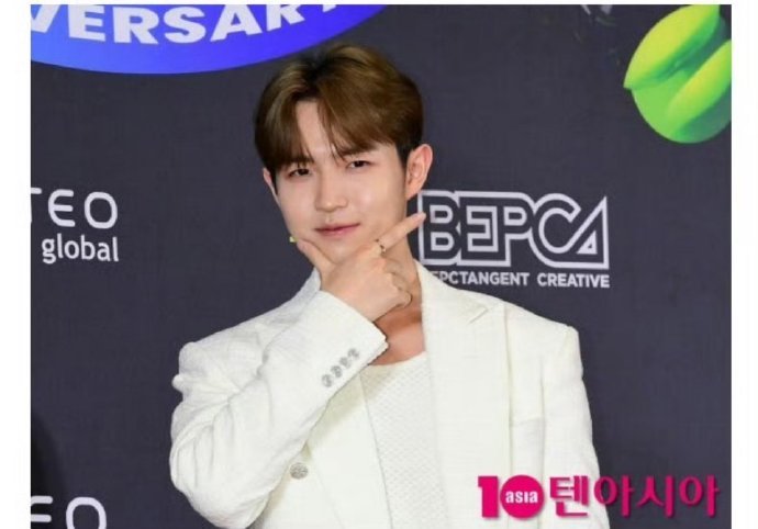 金在奂退伍后首回归金在奂四月回归 金在奂将于4月携新专辑solo回归，这是他自去