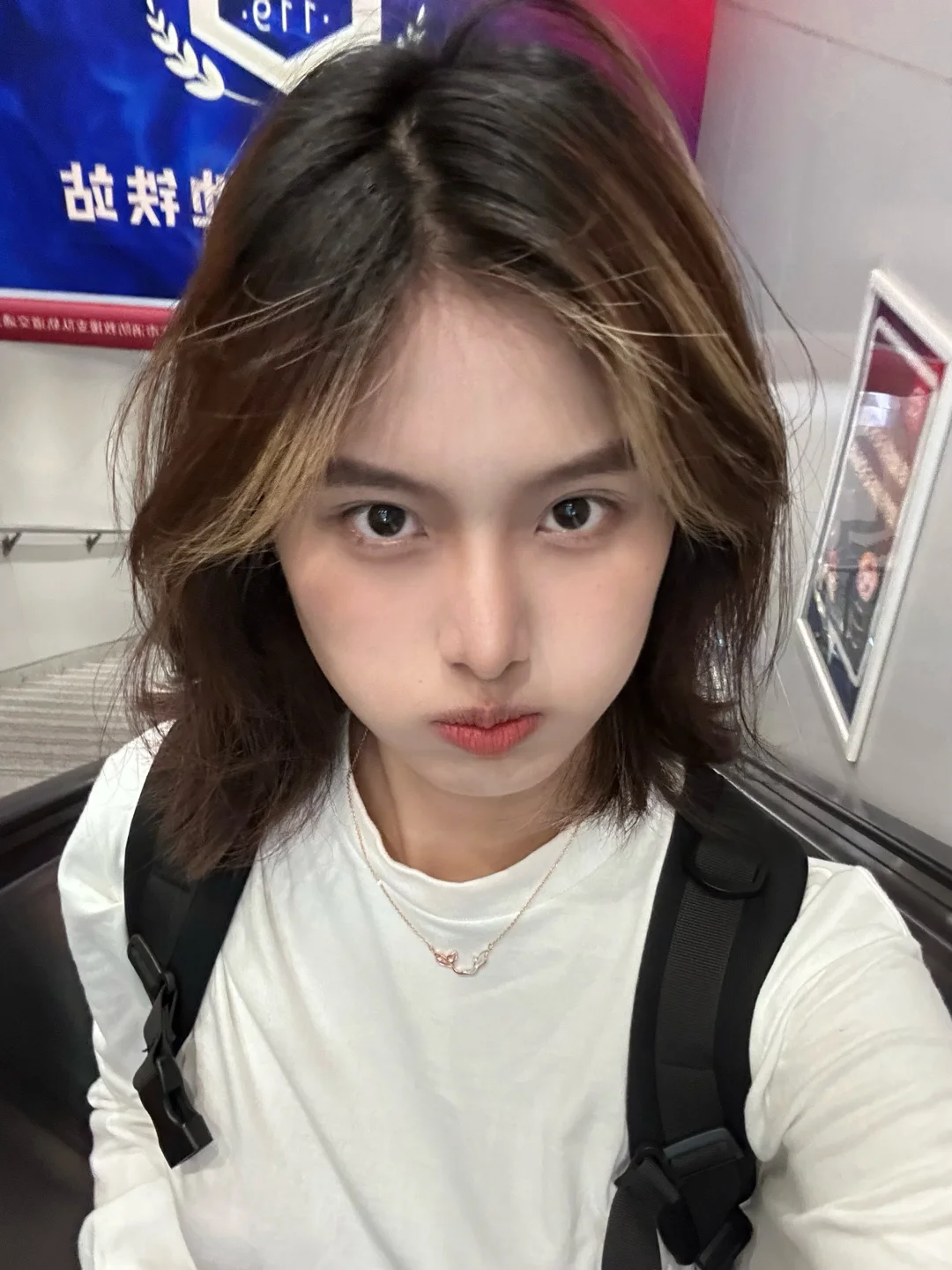 相册里莫名出现三张一样的