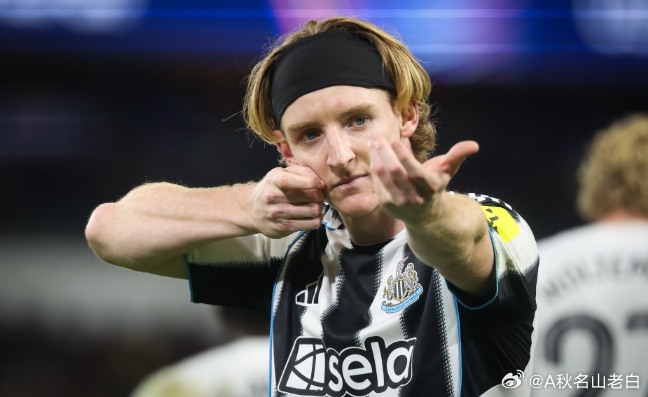 在今天凌晨进行的第30轮英超联赛，纽卡斯尔客场1-0战胜切尔西。赛后纽卡斯尔进球