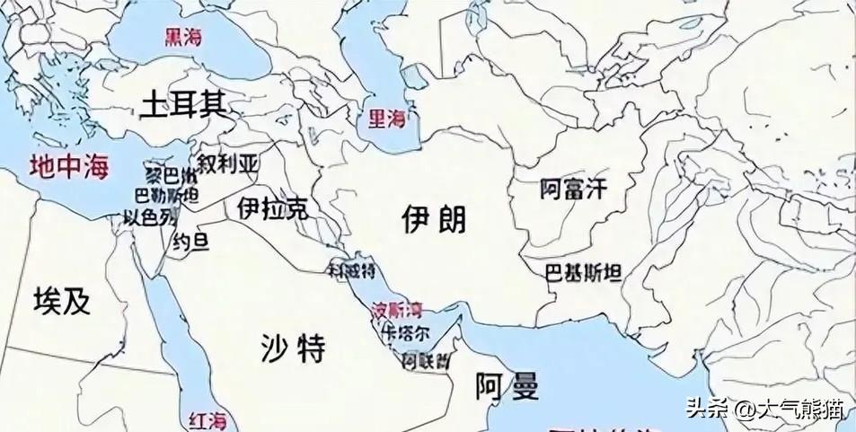 看看美国这两年的动作，可以发现一个规律，先是推翻叙利亚政权，接着又掳走了委内瑞拉