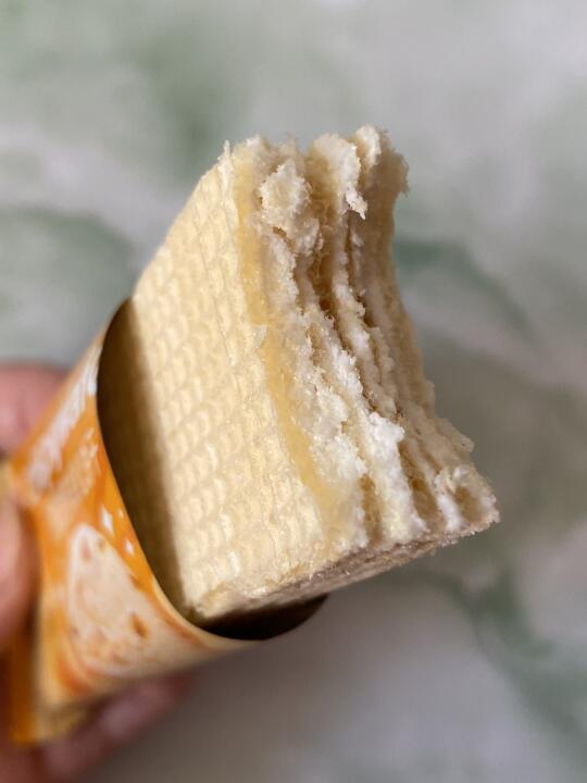 甜橙藏进威化里，解锁春日清新脆