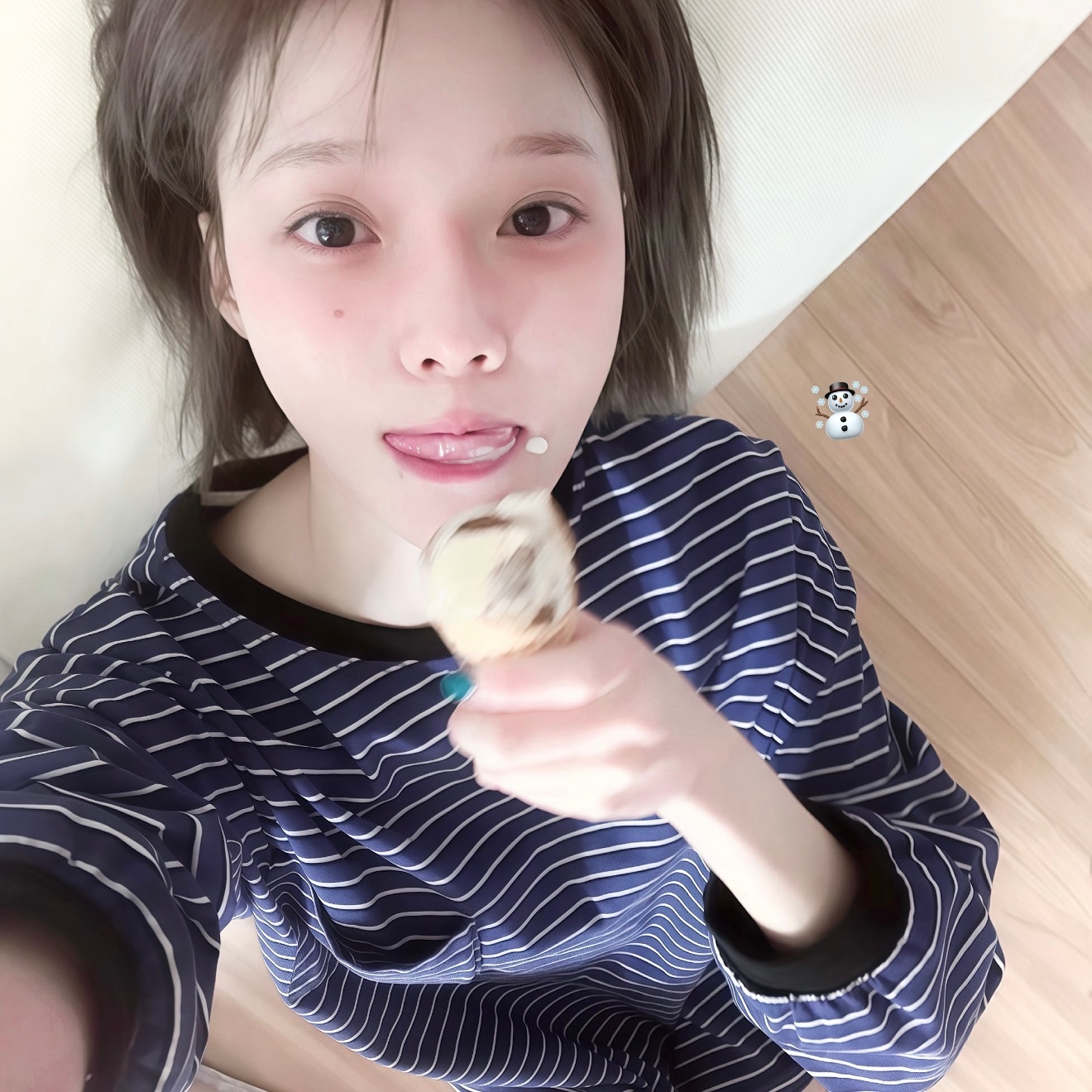 𝐒𝐇𝐀𝐑𝐄❄️金玟庭韩系双子星头像 