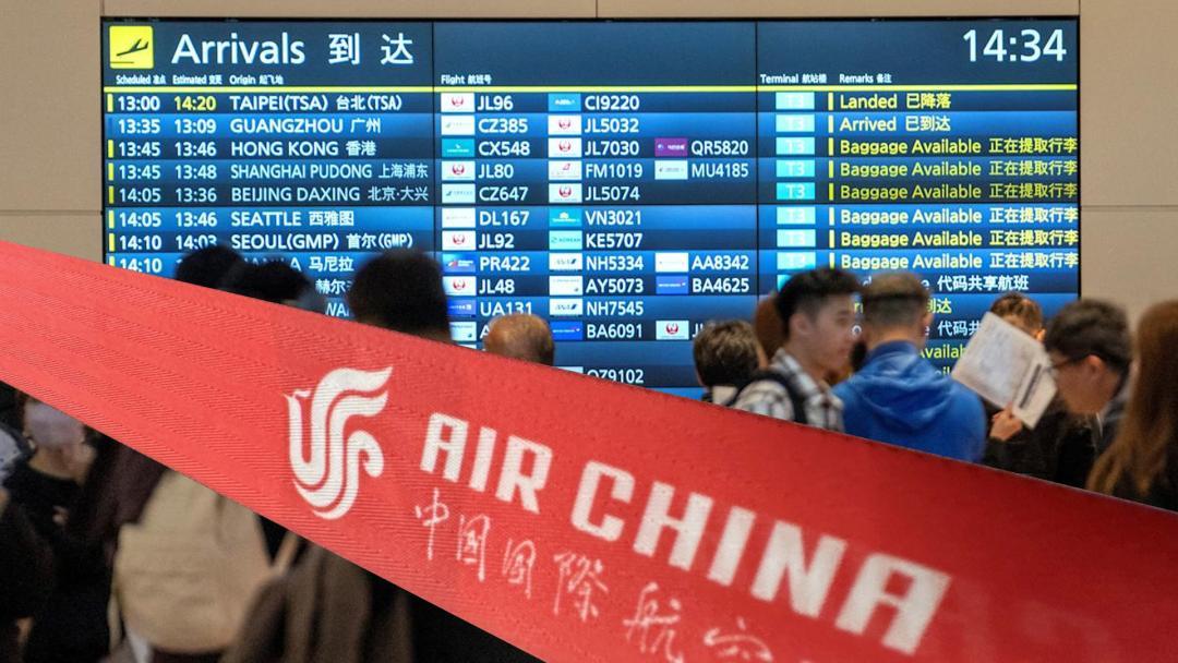 民意对决！67%日本人挺高市涉台妄言，中方46条航班全停打响人民战争

当日本《