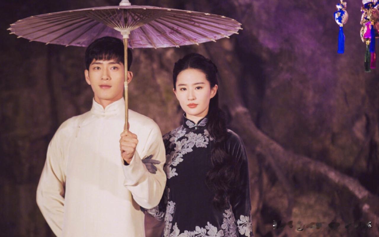 #刘亦菲下部戏是南烟斋笔录#
我记得刘亦菲这部戏已经压了好多年吧，印象里是18年