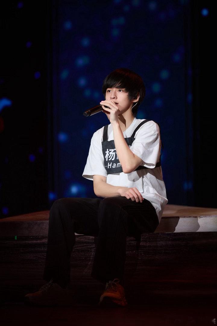 四二彩排照 谁赢了？ 