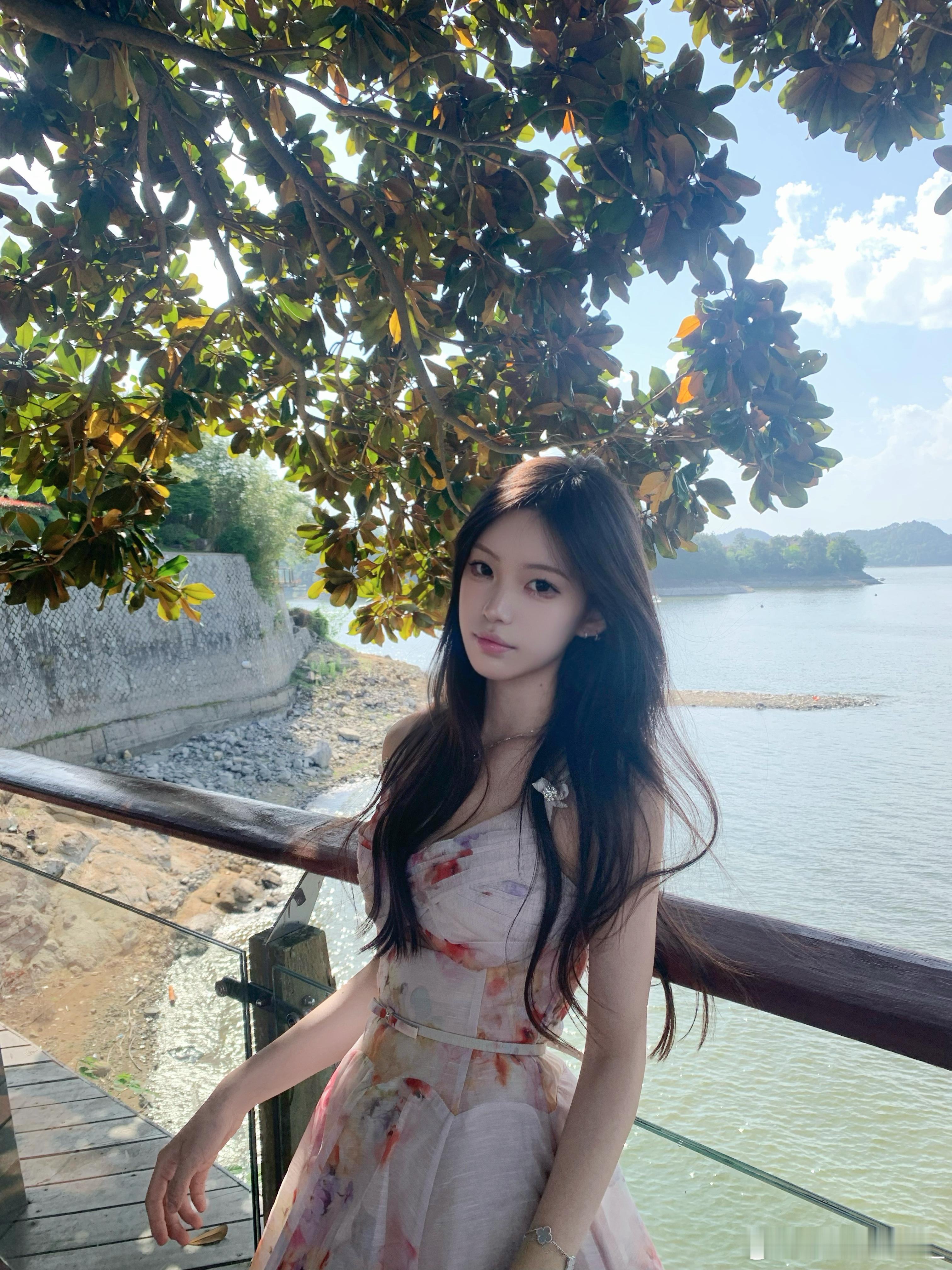 我滴妈嘞晒得不行 酒店还特别潮湿  ​​​