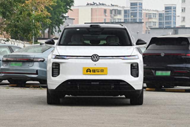 上汽大众 ID.ERA 8X，一款适配多场景出行的增程 SUV