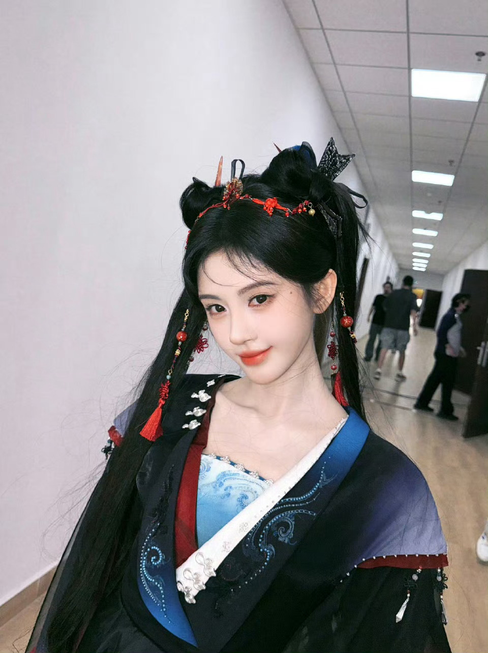 请多多更新多放阿黛，此女一天比一天萌，期待鞠婧祎来战[憧憬]鞠婧祎美少女黛 ​​