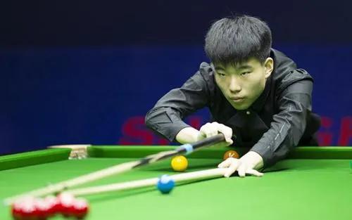 2023到2024赛季的斯诺克职业联赛继续进行，在北京时间的2024年的2月16
