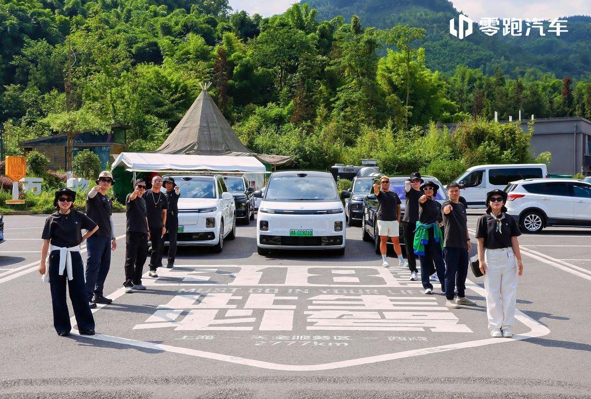 连续两月站稳10万大关！零跑珠峰脚下的“8848”，到底意味着什么？
当一个品牌