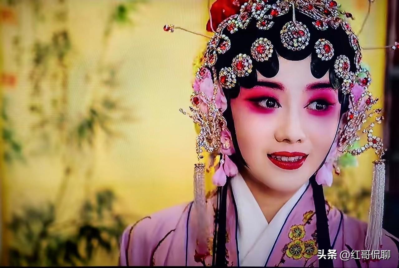 秦腔角色统称“十三头网子”，核心是四生、六旦、二净、一丑，再细分为“二十八门” 