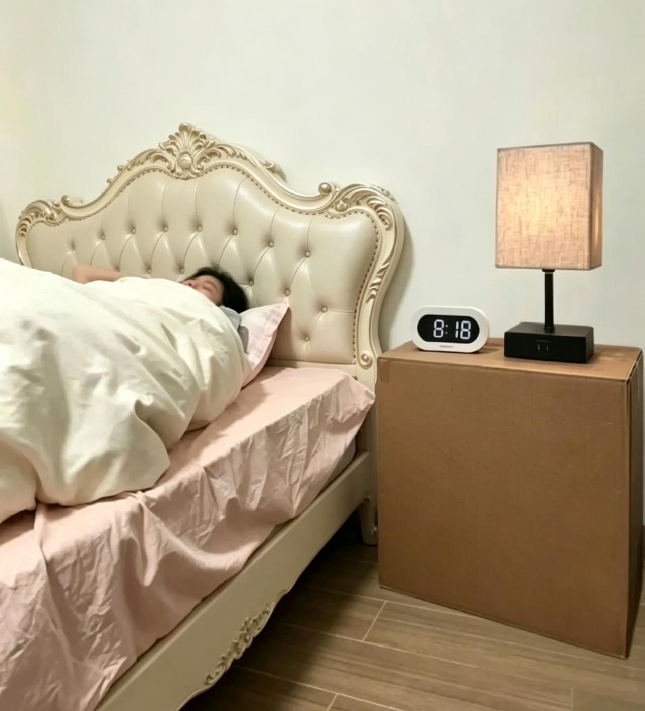 真的被当代年轻人的偷懒智慧笑到了。
买了个需要拼装的床头柜，看着一堆零件瞬间犯了